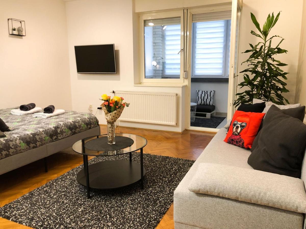 Promo - Flora Apartment Novi Sad Ngoại thất bức ảnh